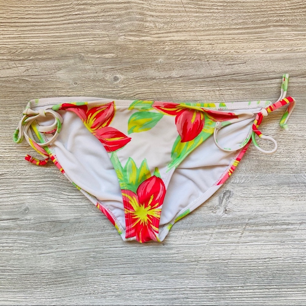 Xhilaration Bikini Swim Bottoms White Small